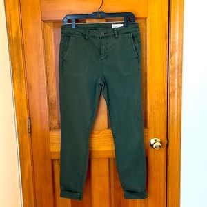 Olive green, high-rise ankle length pants, size 29 (equivalent to an 8)